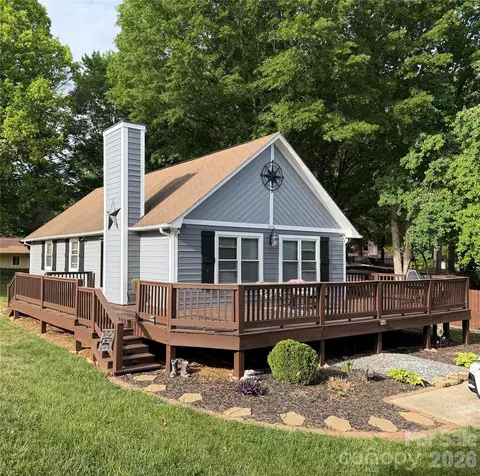 2050 16th Avenue Sw Pl SW, Hickory, NC 28602