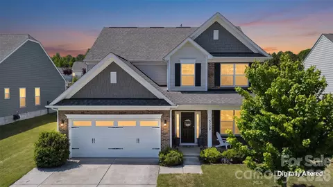 5339 Pembrey Dr, Denver, NC 28037