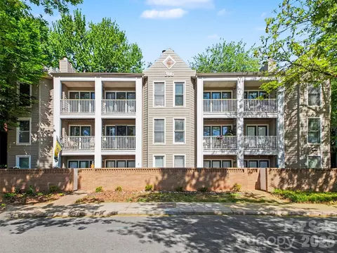 306 S Cedar 10 St #10, Charlotte, NC 28202