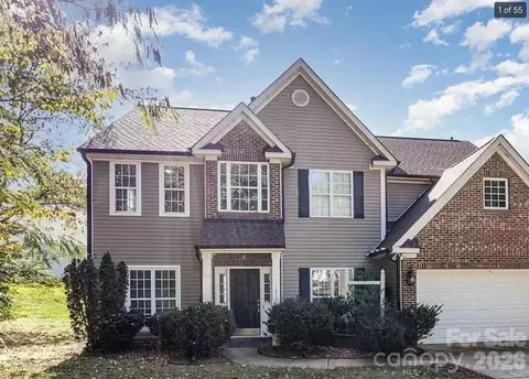 1212 Oakdale Commons Ct, Charlotte, NC 28216