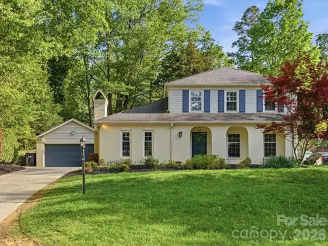 9206 Tree Haven Dr, Charlotte, NC 28270