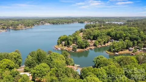 View/Area - 6566 Harbor Ln, Conover, NC 28613 photo 5 of 6