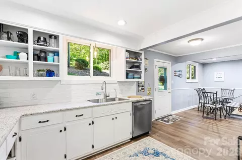 Kitchen - 6566 Harbor Ln, Conover, NC 28613 photo 3 of 3