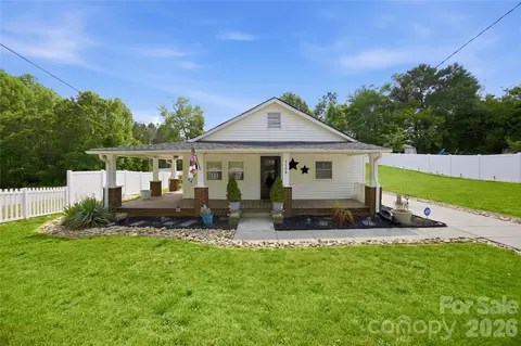 1108 Skyland St, Kannapolis, NC 28083