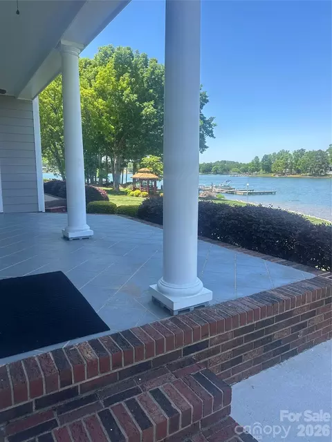100 N Shore A-01 Ct #A-01, Cherryville, NC 28021
