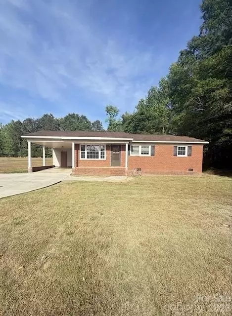 5325 Old Branch Rd, Fort Lawn, SC 29714