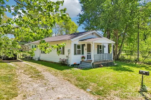 235 Gull 431 Ave #431, East Flat Rock, NC 28726