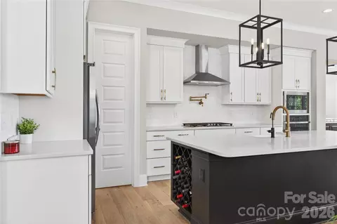 Kitchen - 4496 Kiser Island Rd, Terrell, NC 28682 photo 3 of 3