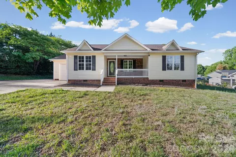 2327 Sunset Dr, Gastonia, NC 28054