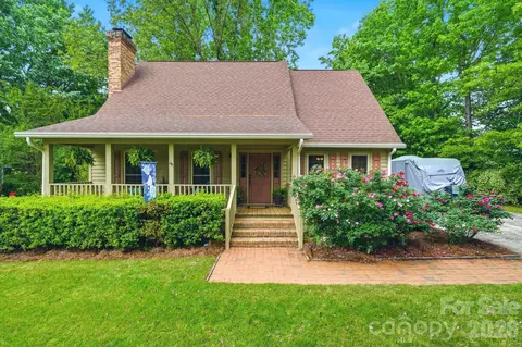 1224 Candlewood Dr, Gastonia, NC 28052