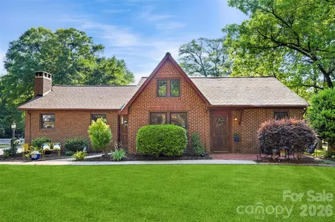 1206 S Point Rd, Belmont, NC 28012