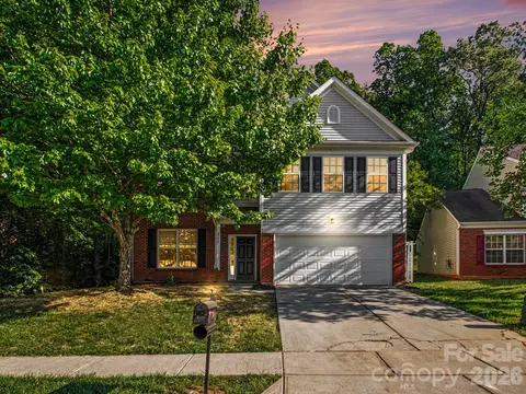 317 Rook Rd, Charlotte, NC 28216