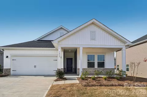 2453 Chartwell St, Stanley, NC 28164