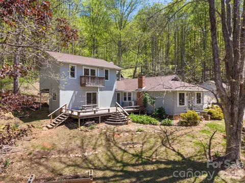 290 Hookers Gap Rd, Candler, NC 28715