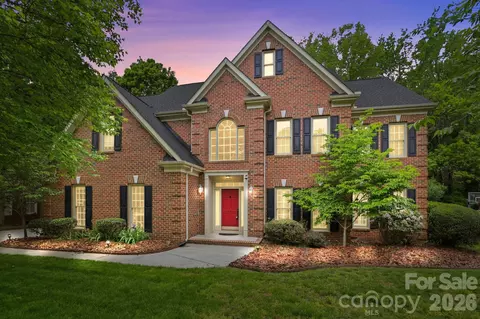 239 Sardis Pointe Rd, Matthews, NC 28105