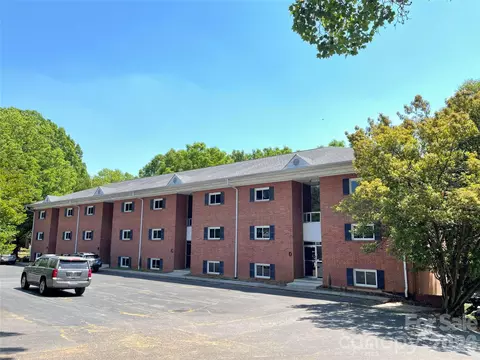 400 Queens E5 Rd #E5, Charlotte, NC 28207