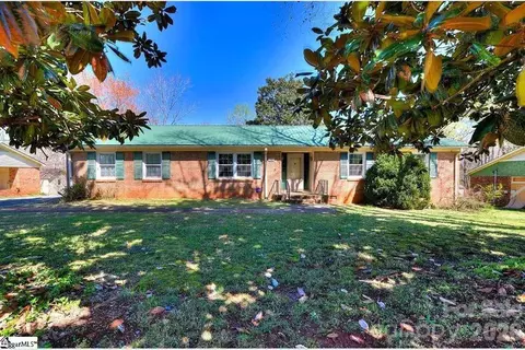 148 Hickory Hill Dr, Inman, SC 29349