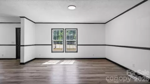 Living - 175 Fallsworth Ct, Salisbury, NC 28147 photo 3 of 4