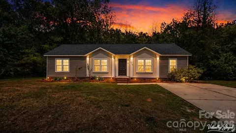 Exterior - 175 Fallsworth Ct, Salisbury, NC 28147 photo 1 of 4