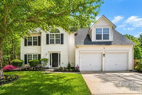 11121 Nolet Ct, Charlotte, NC 28215