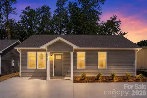 1294 18th Ne St NE, Hickory, NC 28601