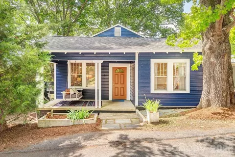 33 Green Oak Rd, Asheville, NC 28804