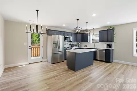 5961 Charlie Little Rd, Granite Falls, NC 28630
