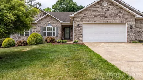 3534 47th Avenue Ne Pl NE, Hickory, NC 28601