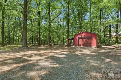 Exterior - 2522 Doster Rd, Monroe, NC 28112 photo 3 of 5