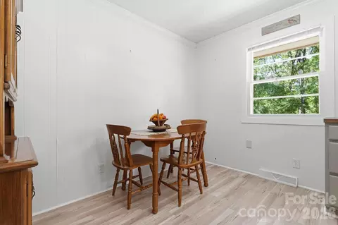 Dining - 2522 Doster Rd, Monroe, NC 28112 photo 1 of 1