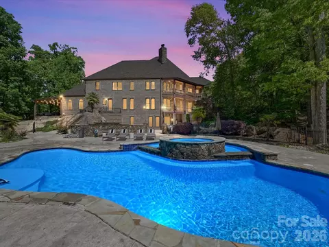 6112 Rehobeth Rd, Waxhaw, NC 28173