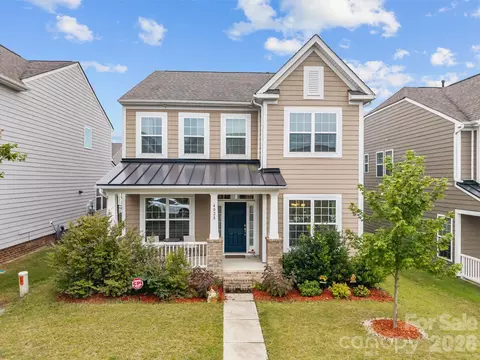 4028 Whittier Ln, Tega Cay, SC 29708