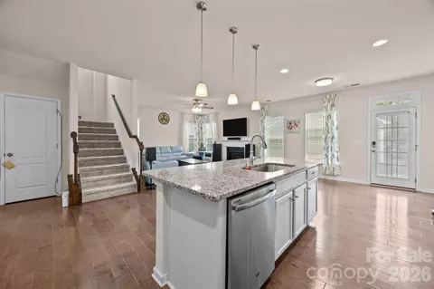 Entry Way - 4028 Whittier Ln, Tega Cay, SC 29708 photo 3 of 6