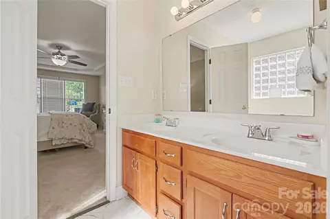 Bath - 309 Foxcress Dr, Salisbury, NC 28147 photo 1 of 3