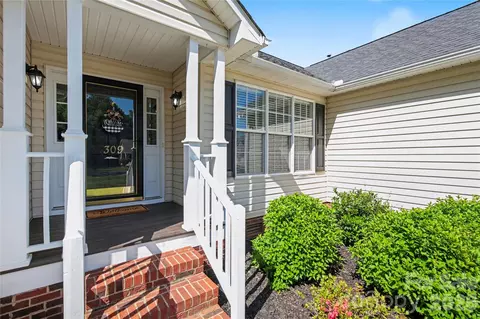 Exterior - 309 Foxcress Dr, Salisbury, NC 28147 photo 4 of 9