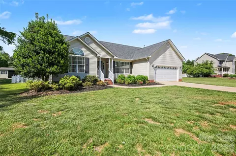 Exterior - 309 Foxcress Dr, Salisbury, NC 28147 photo 2 of 9