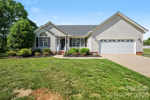 Exterior - 309 Foxcress Dr, Salisbury, NC 28147 photo 3 of 9