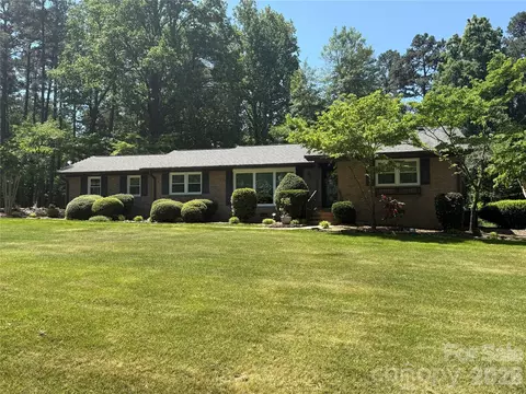 8536 Circle Dr, Mount Pleasant, NC 28124