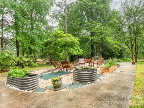 8536 Circle Dr, Mount Pleasant, NC 28124 photo 9