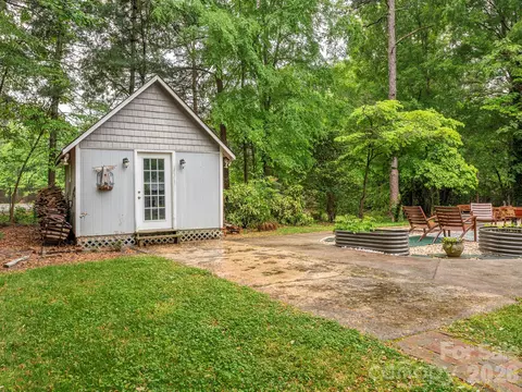 8536 Circle Dr, Mount Pleasant, NC 28124 photo 4