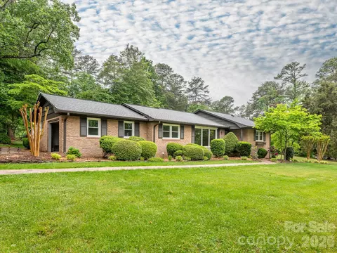 8536 Circle Dr, Mount Pleasant, NC 28124
