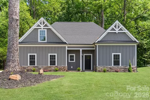 11932 Crabapple Ln, Huntersville, NC 28078