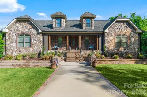 2037 Rocky Stream Rd, York, SC 29745