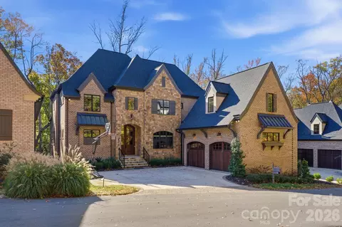 6010 Old Providence Ln, Charlotte, NC 28226