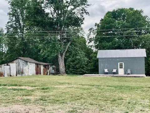 Exterior - 755 Depriest Rd, Bostic, NC 28018 photo 6 of 7