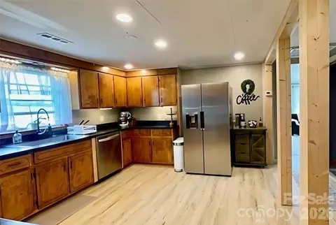 Kitchen - 755 Depriest Rd, Bostic, NC 28018 photo 4 of 5