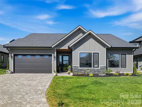 317 Avery Trail Dr, Arden, NC 28704