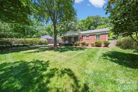 2431 Arnold Dr, Charlotte, NC 28205