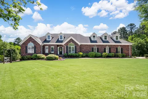 2508 Forrestbrook Dr, Kannapolis, NC 28083