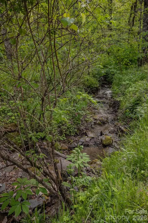 000 Unahala Creek Dr, Bryson City, NC 28713